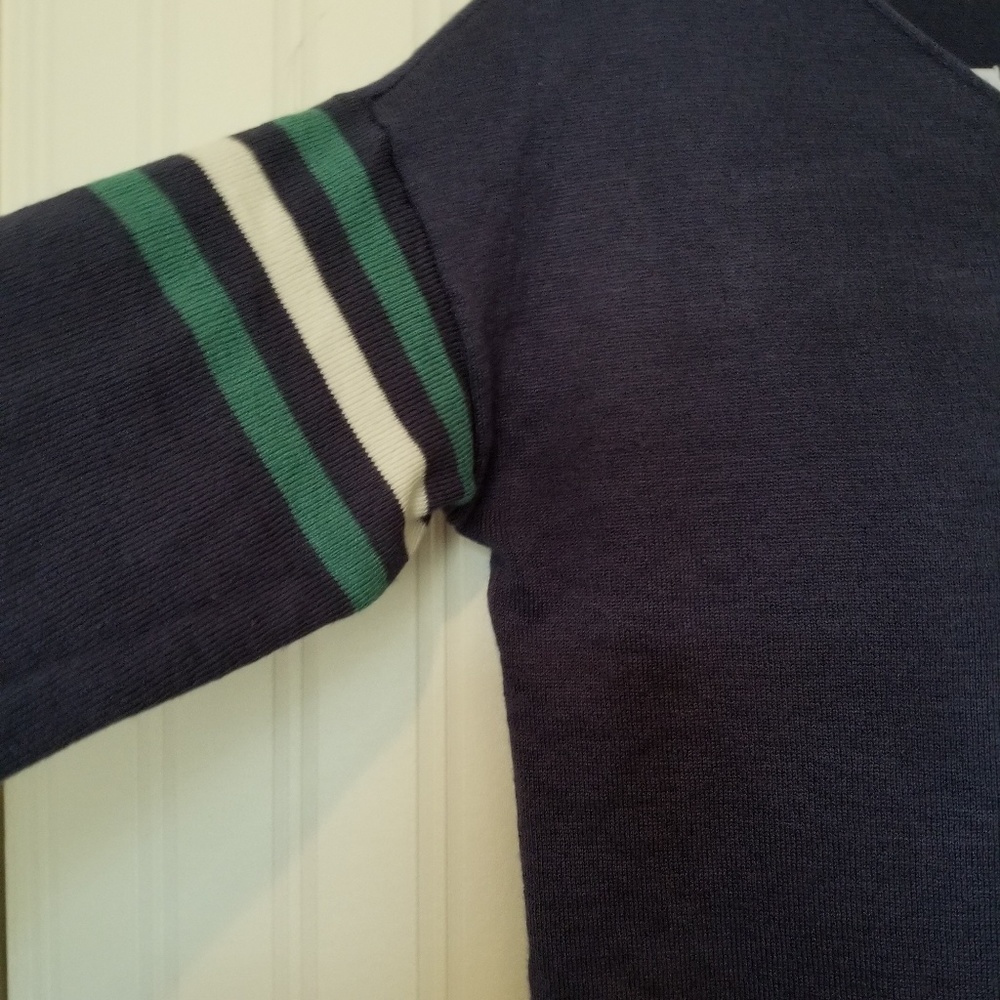 Sweater - Picture 2 of 5
